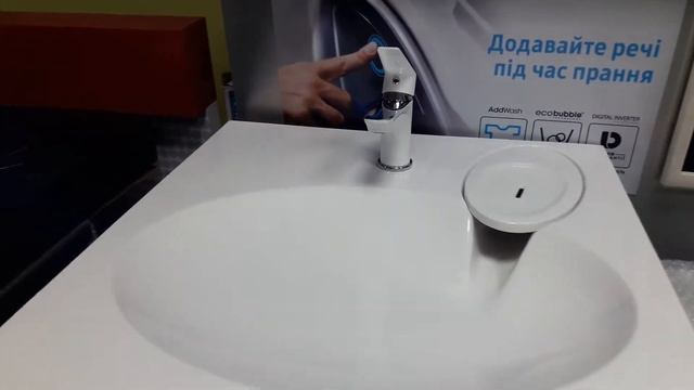 Раковина над стиральной машиной белая в сочетании с белым смесителем смотреть онлайн