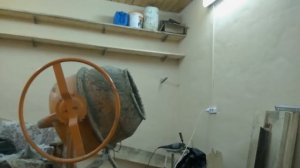 Самые простые деревянные полки (стелажи)  в гараж своими руками