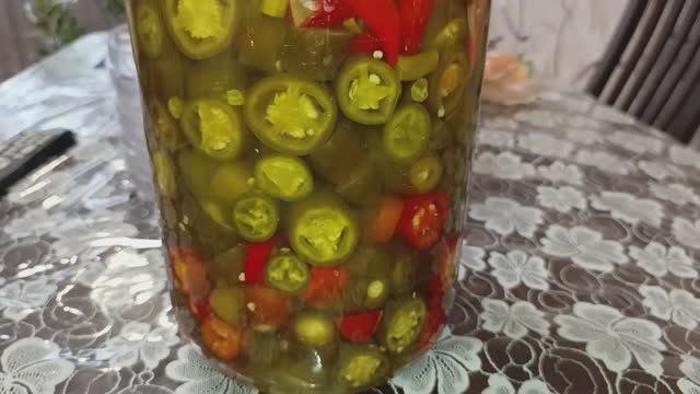 ?Халапеньо в трёх маринадах? #халапеньо #острыйперец #город61 #обзор #маринаддляперца #дегустация
