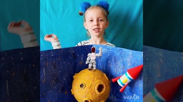 Полина и День Космонавтики !!! смотреть онлайн