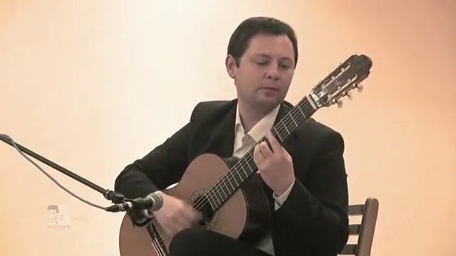 Александр Еременко (гитара, г. Озерск) - Уличные страсти (Дидюля) смотреть онлайн