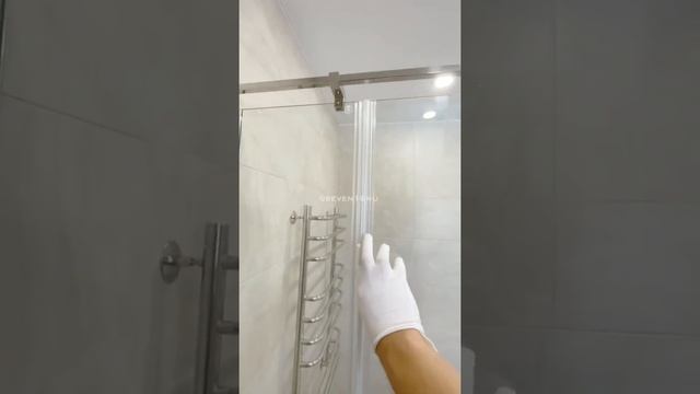 Душевая кабина с открыванием двери внутрь