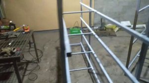 Стеллажи из профиля в кладовую.
