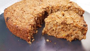 В нем МНОГО яблок да еще с ореховым вкусом!!Просто смешайте все и в ДУХОВКУ)))БЕЗ сахара, БЕЗ муки