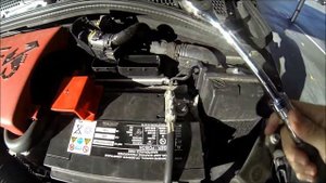 Fiat 500 Abarth ECU removal