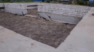 Строим дом Цоколь Фундамент Копаем подвал