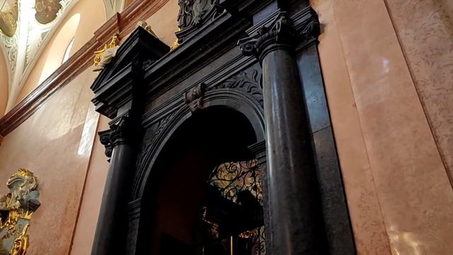 Ченстохова. Святе місце. Ікона божої матері смотреть онлайн