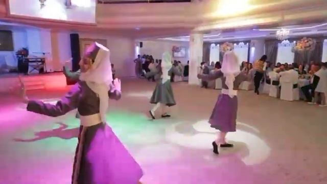 Вардавар танец? школа танцев Гарни пар?