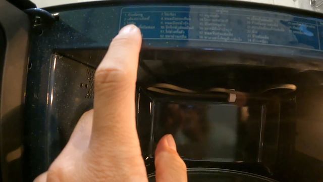 แกะกล่องรีวิวคราวๆ และวิธีใช้ SAMSUNG เตา อบ ไมโครเวฟ อุ่นและย่าง (800วัตต์, 23 ลิตร) MG23K3515AK смотреть онлайн