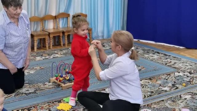 ? «Играем пальчиками и развиваем речь в домашних условиях»