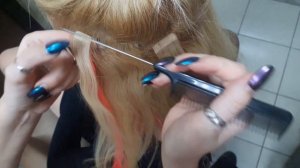 Как нарастить волосы с цветными прядями?