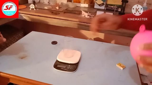 lifting of glass with balloon смотреть онлайн