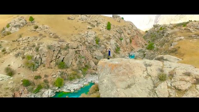 Гуласал Пулотова ва Шодмон Сулаймони - Хамроз (Зарафшони 2) / Gulasal Pulotova & Shodmon S. - Hamro смотреть онлайн