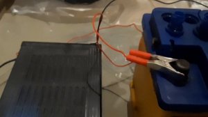 Зарядное устройство Вымпел 57 и Аккумулятор Аком EFB . Результат заряда .