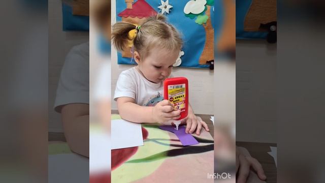 Аппликация ✂️ Утепляемся! На ножки  - тёплые сапожки, на ручки - варежки ???