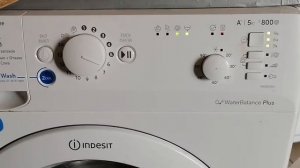 В стиральной машине Indesit BWSB 50851 горит ошибка. Что это означает и как починить?