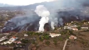 La Palma volcano eruption today. Evacuation, possible tsunami and live updates