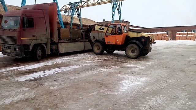 MAZ 5440 возим кирпич смотреть онлайн