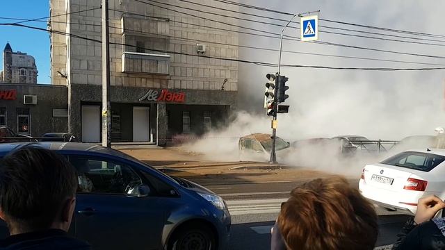 Прорвало трубу Сикейроса Энгельса 11.04.2017 смотреть онлайн