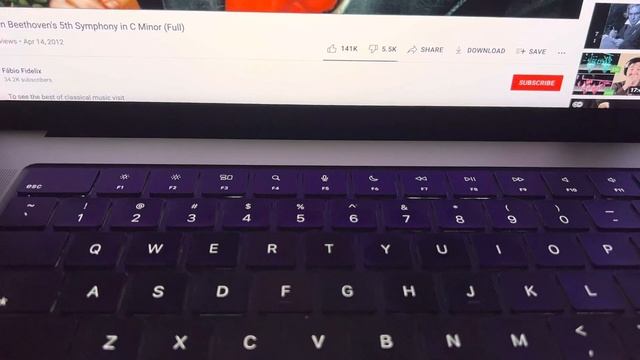 16” 2021 MacBook Pro Speaker Popping смотреть онлайн