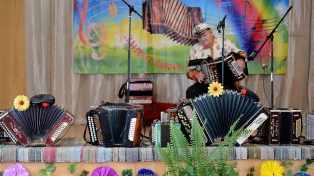 Николай Коряжкин на празднике в д. Боковая смотреть онлайн