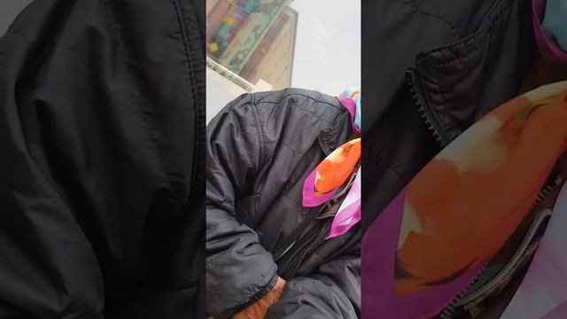 попрошайки курский вокзал. несет алкоголем за версту смотреть онлайн