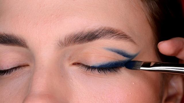 WOW MAKEUP using brushes by Ukrainian brand. С использованием кистей украинского бренда Miss Claire смотреть онлайн