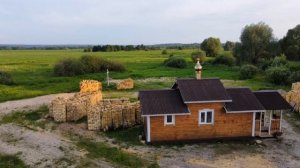 Готовимся к празднику Дню Святой Троицы. Украшаем храм берёзками.
