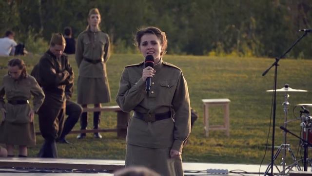 «Сколько лет уже нет войны»/ Юлия Пилипович