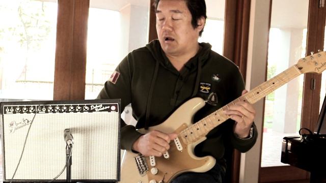 Fender '65 Deluxe Reverb vs Two Rock Crystal Amplifier смотреть онлайн