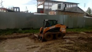 Мини погрузчик на гусеничном ходу|ходовые испытания накидных  гусениц