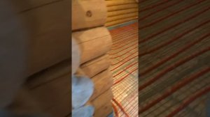 Монтаж теплого водяного пола в деревянном доме.