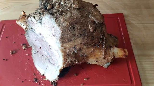 Мясо запеченное Вьетнамского Вислобрюхого поросёнка смотреть онлайн