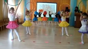 Танец "Детство" МДОУ №41,муз.рук.Ивлева К.Н.