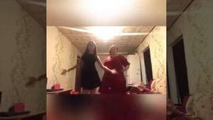 Прикольное поздравление подруге ко дню рождения)