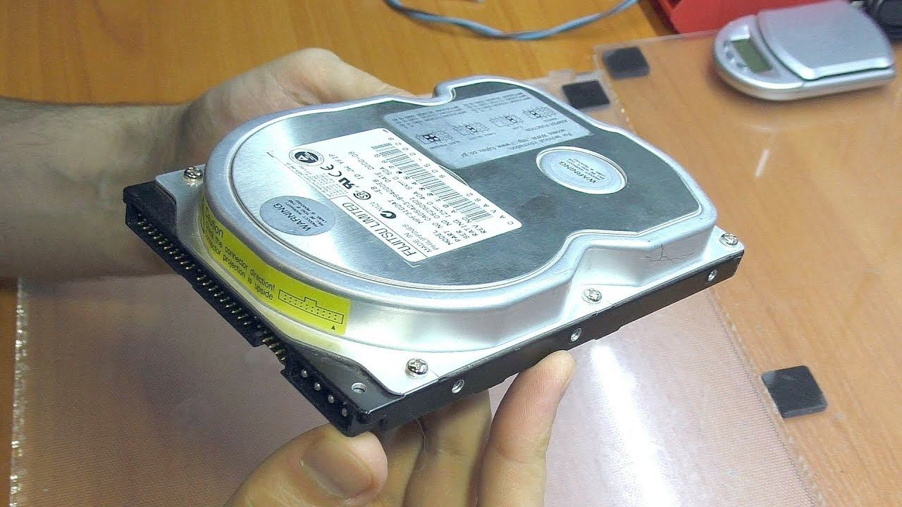 Как вытащить информацию с жесткого диска. Жесткий диск Fujitsu mhy2250bh. Fujitsu mpf3102at. HDD диск Туарег 1. Наше радио жёсткий диск.