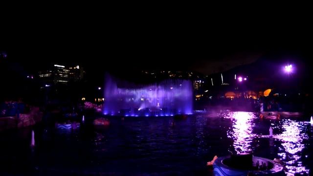 Второй день в Гонг Конге. Шоу Фонтанов. смотреть онлайн