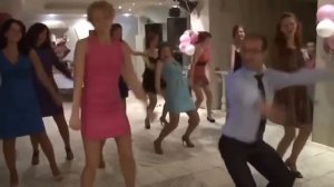 Танцуем под "Белые розы"
