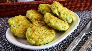 Бюджетное блюдо из кабачков.
КОТЛЕТЫ ИЗ КАБАЧКОВ И РИСА