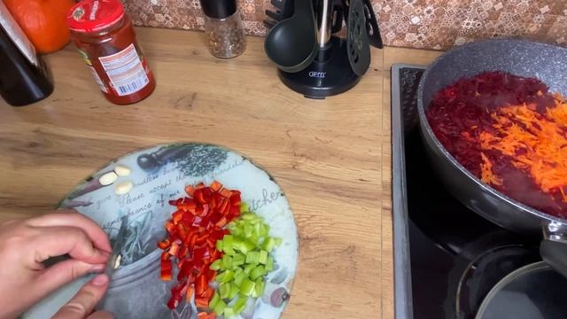 Что я готовлю? Готовлю борщ/приятного аппетита! смотреть онлайн