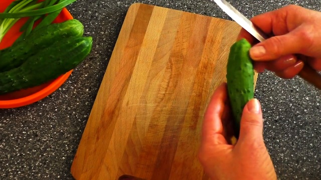 Окрошка. Окрошка на кефире. Рецепт вкусной окрошки. Как приготовить окрошку на кефире