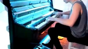 Trend coffin dance piano
