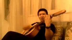 Море гладь и шум волны передо мной на гитаре