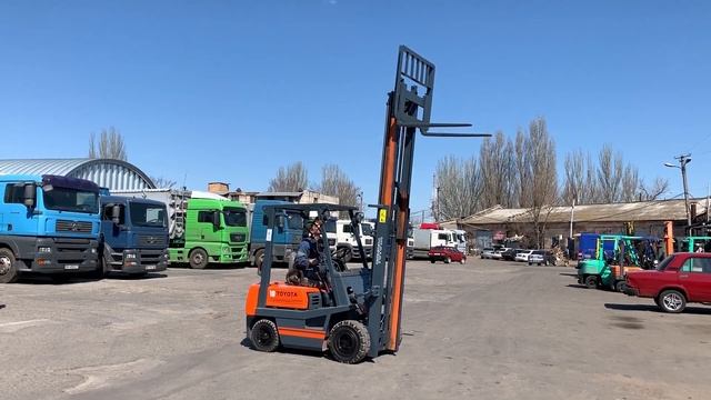 Бензиновый вилочный автопогрузчик Toyota 4FGL18 грузоподъёмностью 1.8 тонны