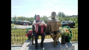 На весенней земле я родился в селе. Михаил Мальков! Россия у нас одна, а душа её в гармони!