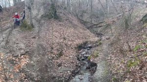 Горячий ключ / Достопримечательности /Маршрут на скалу зеркало и железный родник.