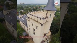 Кто живёт в замке Пугачёвой и Галкина*?