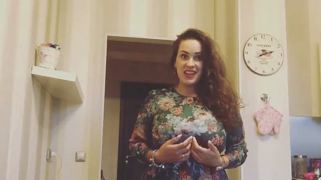 вечная проблема девушек, что одеть.... смотреть онлайн