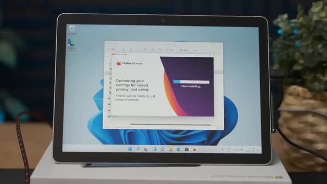 Can you Game On The Cheapest Microsoft Surface Tab? смотреть онлайн