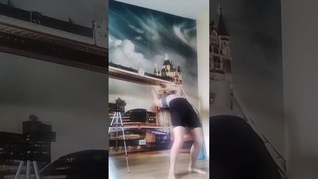 Интуитивный танец тела"Внутренняя боль...проЖИВАюотпускаю выСВОБОжДАю и благоДАРю"